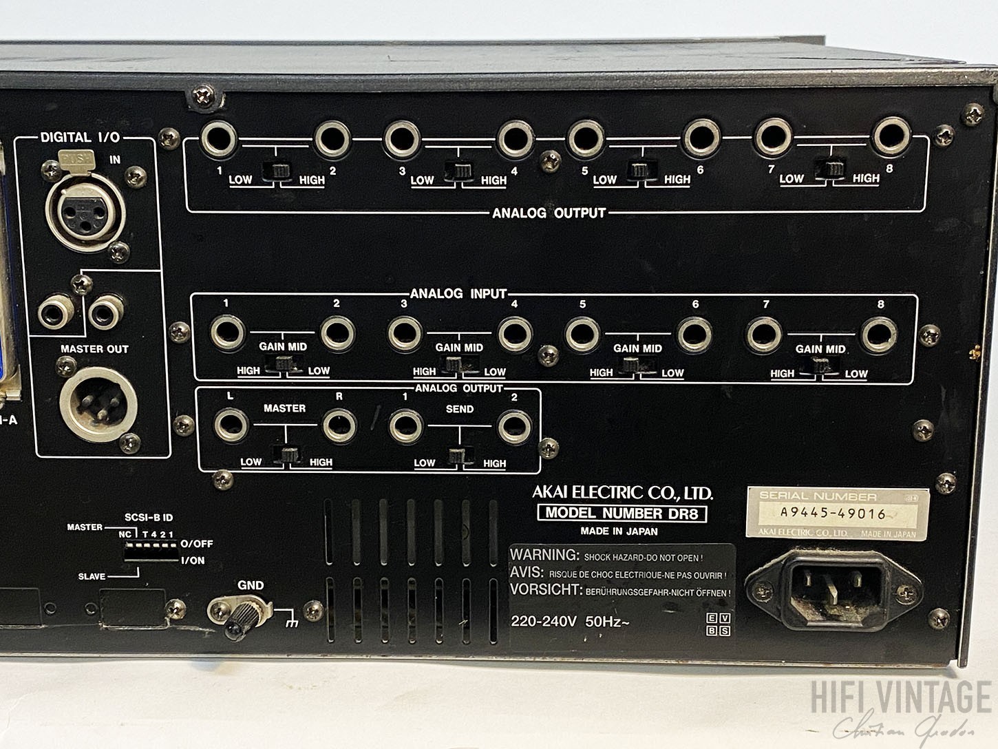 AKAI DR-8