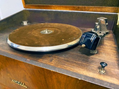 LL Radio LL Meuble radio 78T 1950 hifi vntage reparations