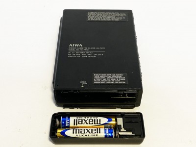 SONY ECM-D8 solar charger