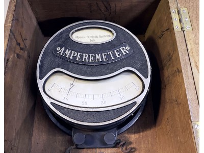 AMPEREMETER
