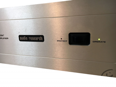 AUDIO RESEARCH D-200