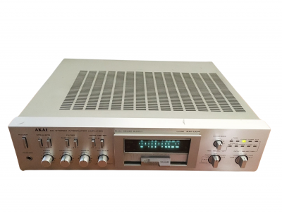 AKAI AM-U04