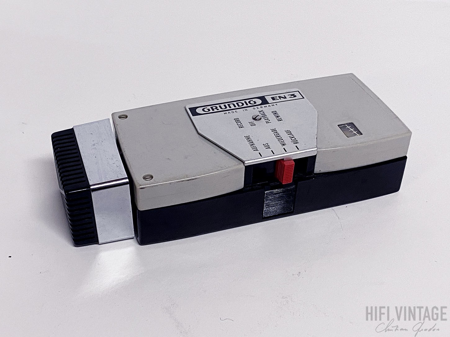 Dictaphone Vintage Grundig - Pour Pièces Détachées Ou Collection, Ne Fonctionne Pas