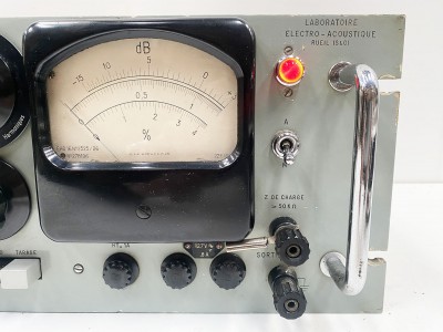 Laboratoir Electronique Acoustique Distortiometre LEA Milivoltmetre réparations Hifi Vintage