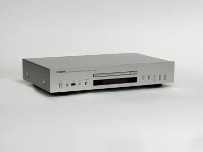 YAMAHA CD-S300