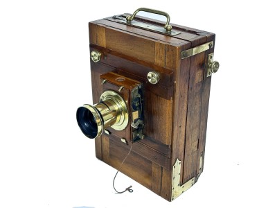 CHAMBRE Photographique en noyer 1880
