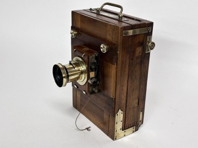 CHAMBRE Photographique en noyer 1880