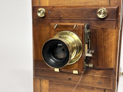 CHAMBRE Photographique en noyer 1880