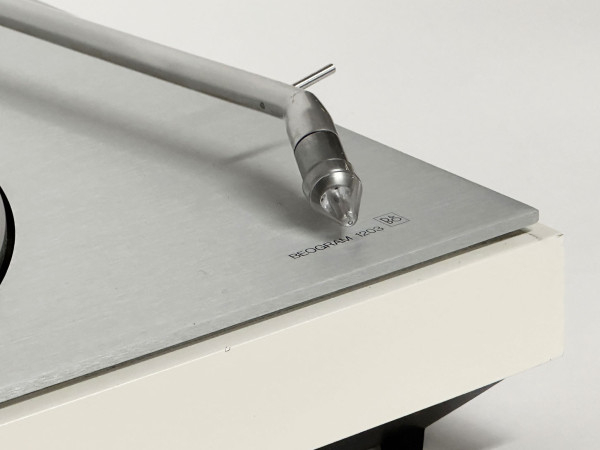 B&O BEOGRAM 1203 White