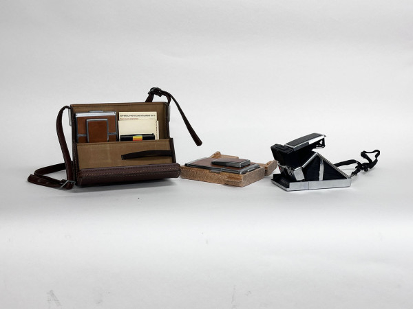POLAROID SX-70