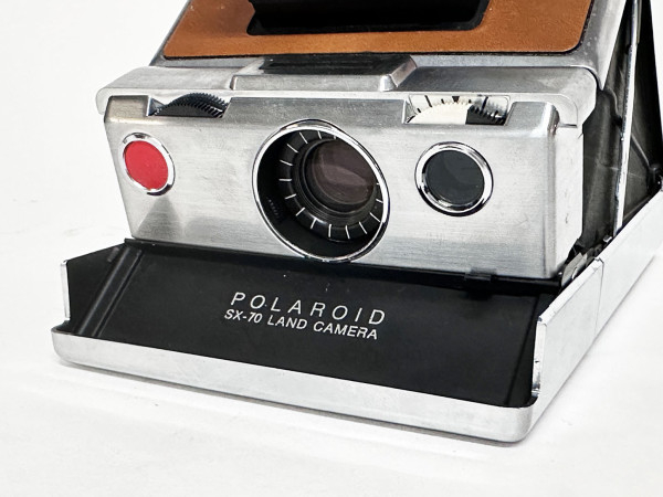 POLAROID SX-70