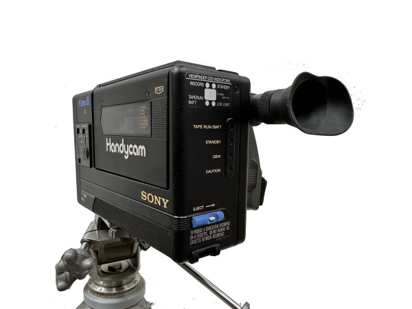 SONY CCD M8E