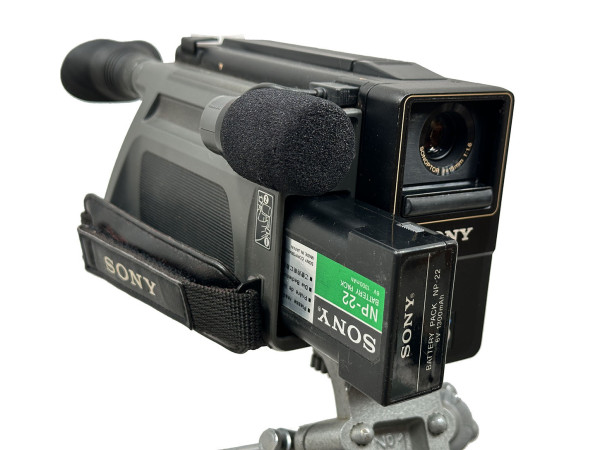 SONY CCD M8E