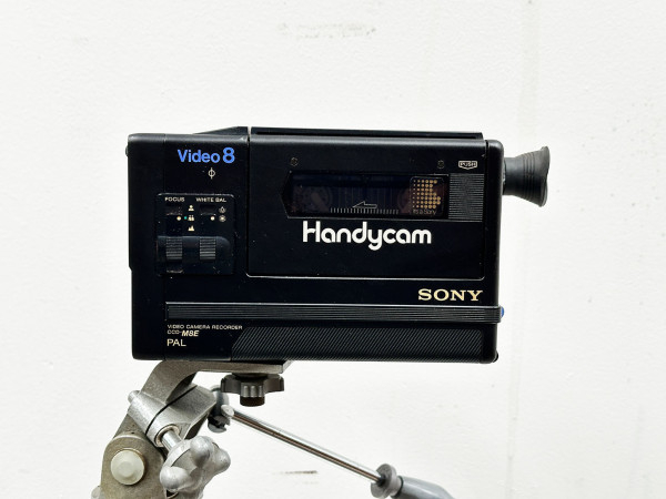 SONY CCD M8E