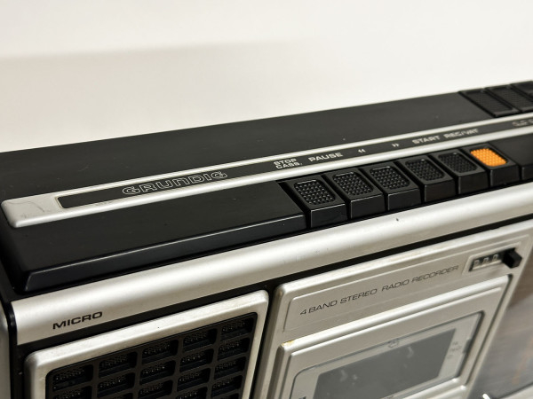 GRUNDIG C-8800 Automatic Hifi Vintage réparations