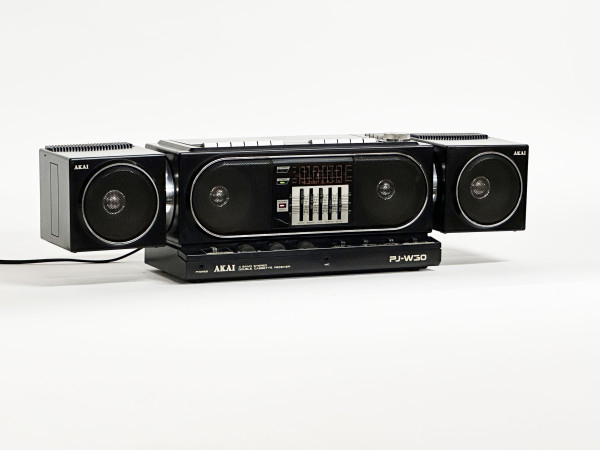 AKAI PJ-W30