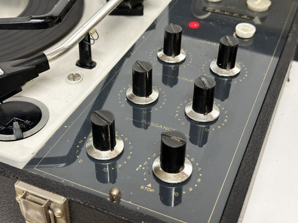 MONARCH Tevea  Hifi Vintage réparations