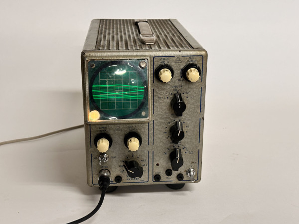 UNITRON Oscilloscope