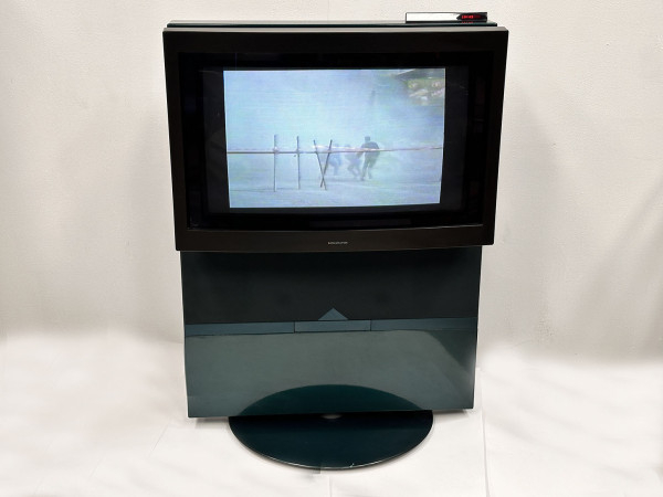 B&O Beovision Avant 32