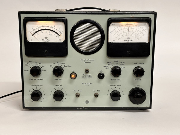 BRUEL & KJOER Type 2006 