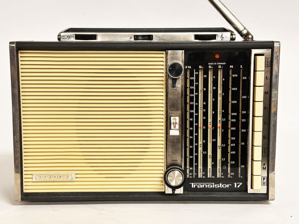 GRUNDIG Transistor 17