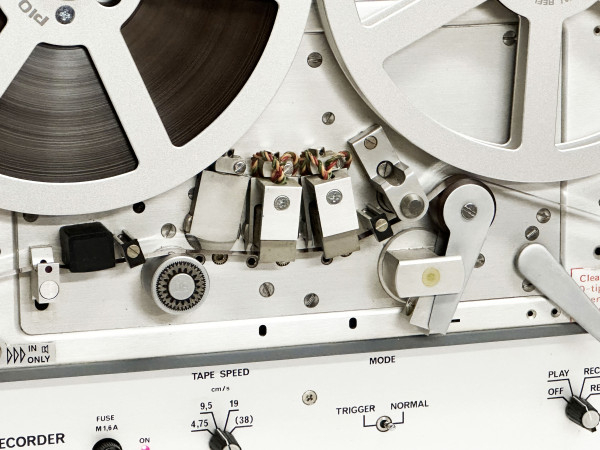 LENNARTZ ELECTRONIC PCM TAPE RECORDER 6100