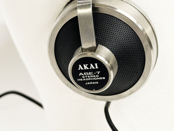 AKAI ASE-7