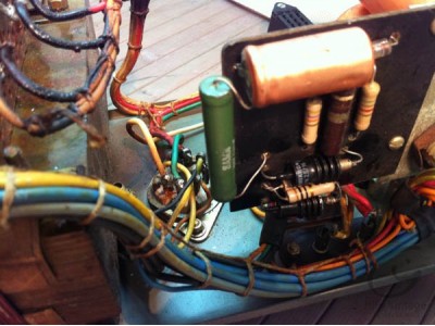 A Charlin Amplificateur 2X30W