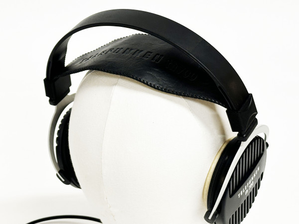 TELEFUNKEN TH-700
