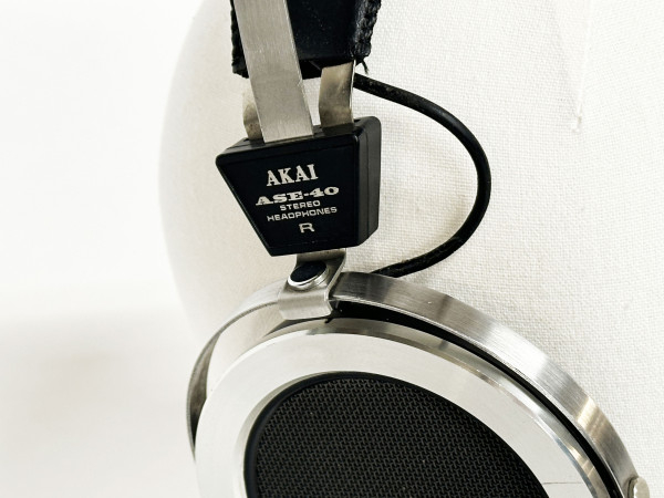 AKAI ASE-40