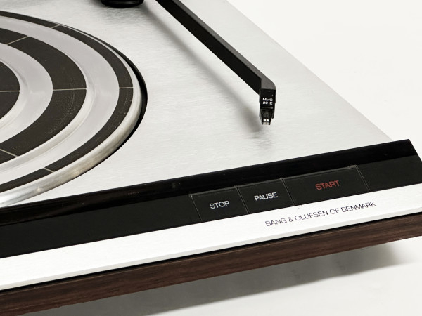 B&O BEOGRAM 2200