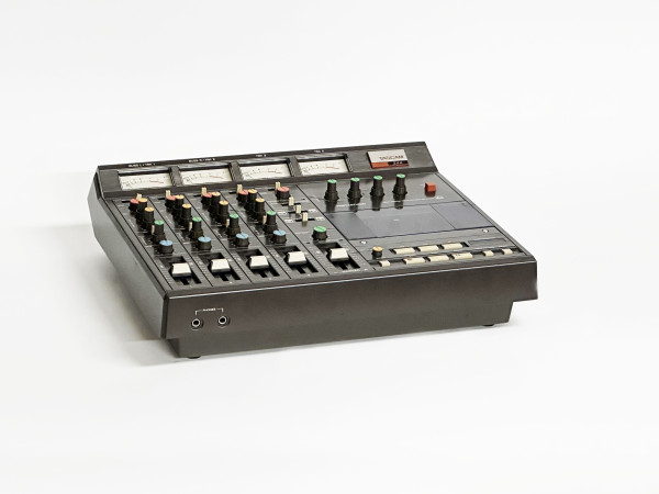 TASCAM Porta studio 244