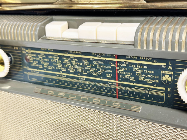 GRUNDIG Concert Boy 59 Hifi Vintage réparations