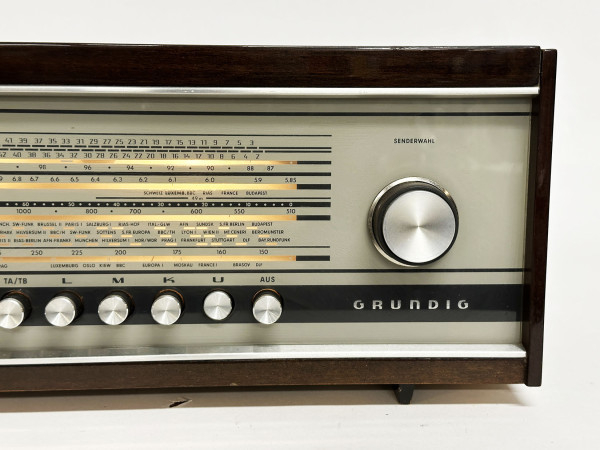 GRUNDIG RF-145 Hifi Vintage réparations