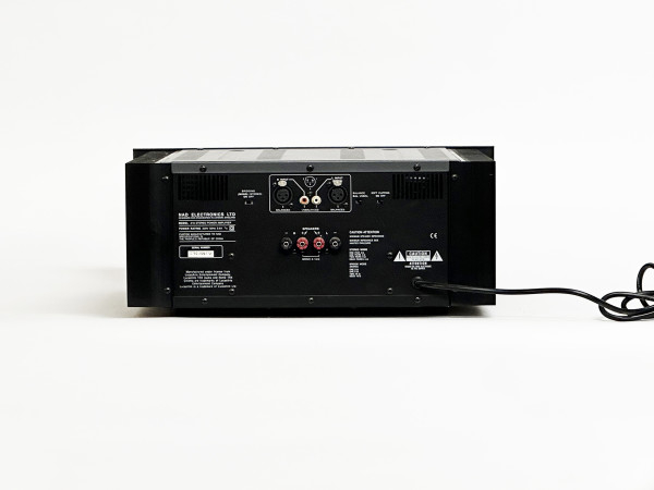 NAD 218-THX