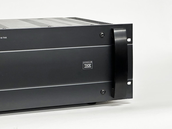 NAD 218-THX