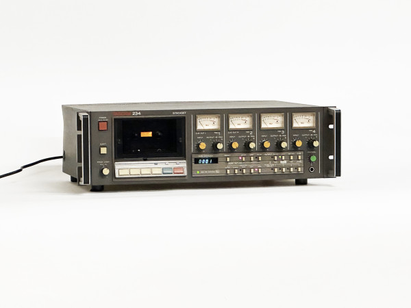TASCAM 234