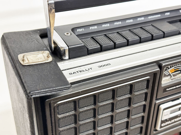 GRUNDIG Satellit 3000 Hifi Vintage réparations