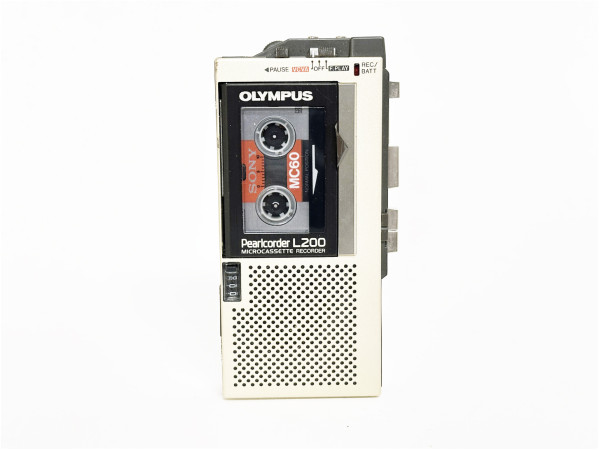 OLYMPUS L-200