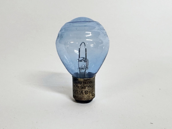 PHILIPS 833 6-8 V pour phare de voiture