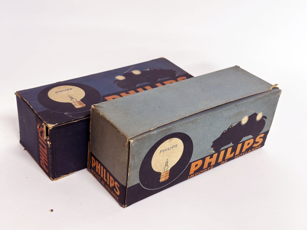 PHILIPS 853 8 V pour phare de voiture
