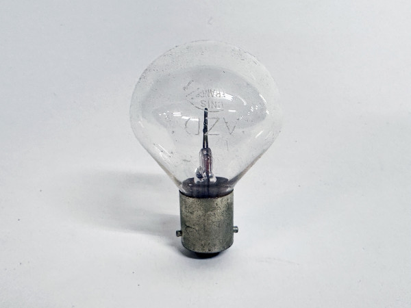 MAZDA 178 12v pour phare de voiture Ford