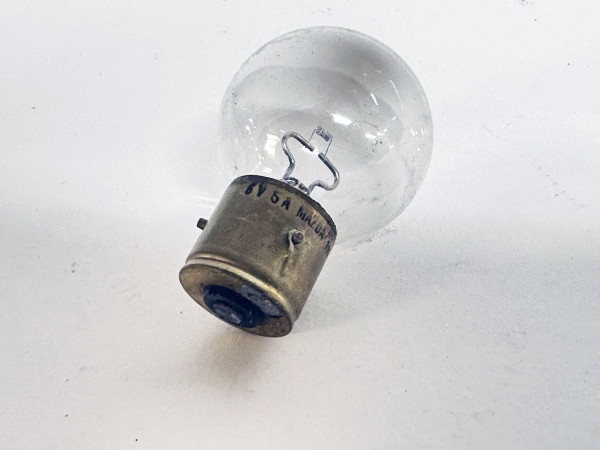 PHILIPS 6 V 5A pour phare de voiture