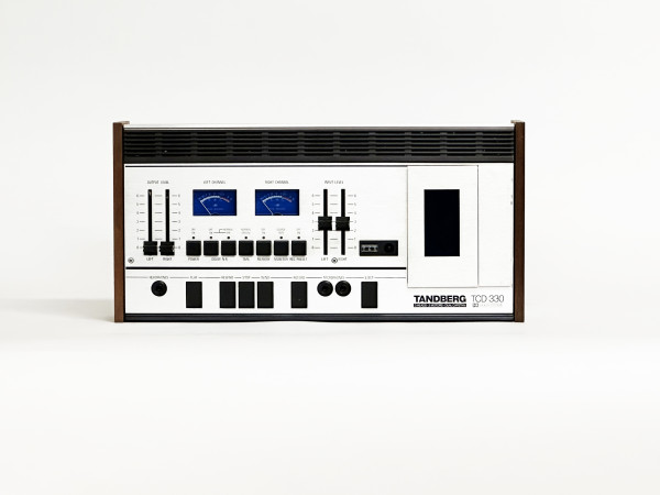 TANDBERG TCD-330 wood