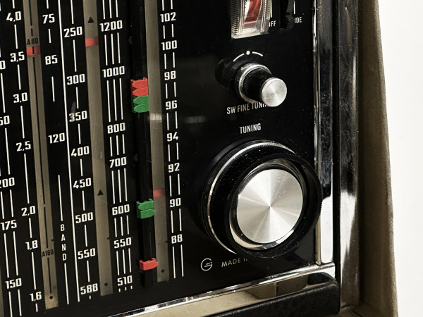 GRUNDIG Satellit 208-6000