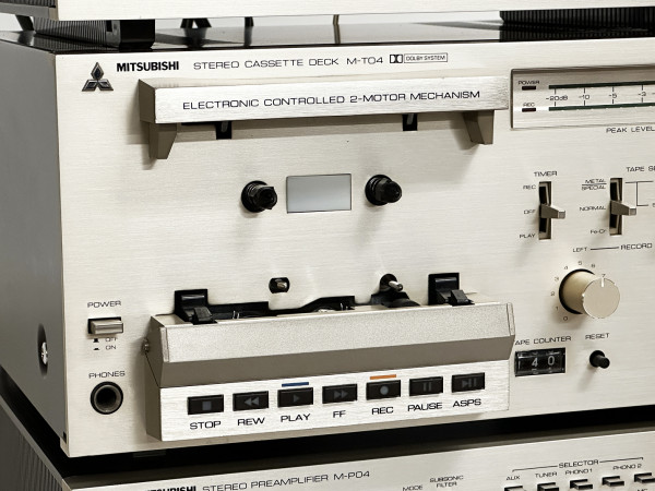 MITSUBISHI Mini-chaîne M-P04/M-A04/M-F04/M-T04