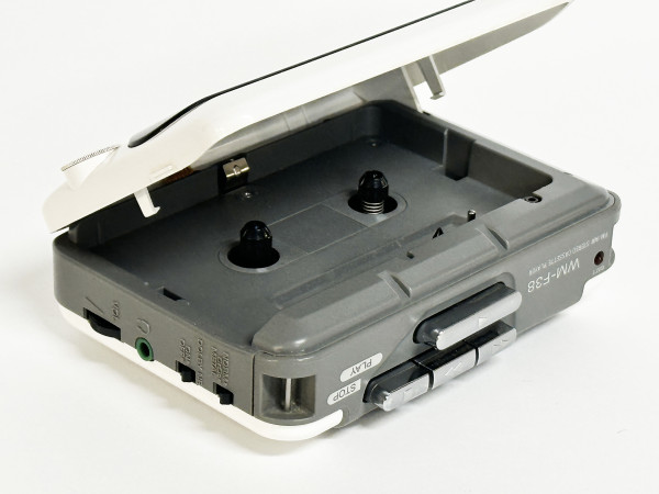 SONY WM-F38