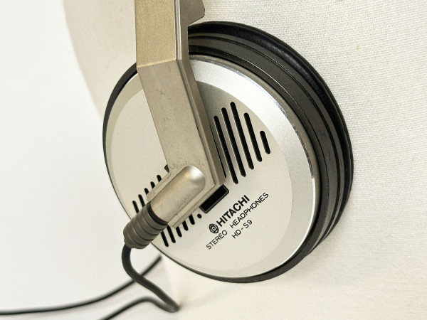 HITACHI HD-S9  Hifi vintage Paris réparations