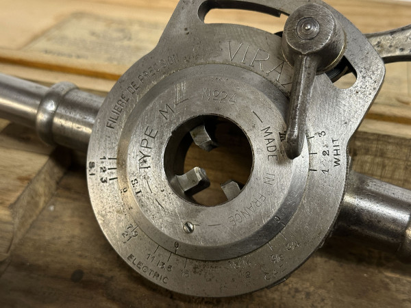 VIRAX type M N°24 Filieres et Tarauds  Hifi vintage Paris réparations