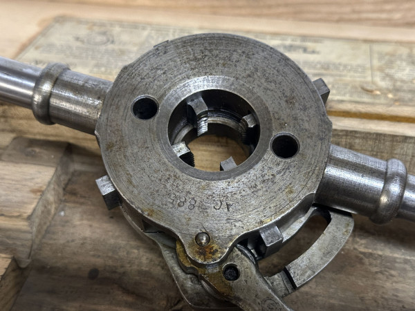 VIRAX type M N°24 Filieres et Tarauds  Hifi vintage Paris réparations